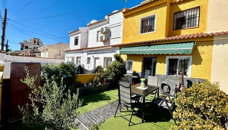 Resale - Semi-Detached - Torrevieja - La Siesta
