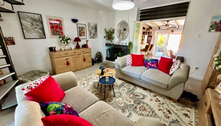 Resale - Semi-Detached - Torrevieja - La Siesta