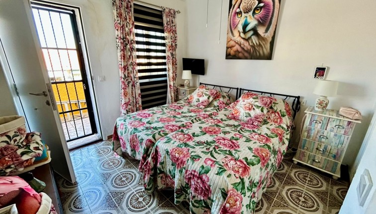 Resale - Semi-Detached - Torrevieja - La Siesta