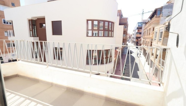 Återförsäljning - Lägenhet - Torrevieja