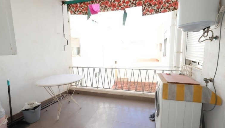 Återförsäljning - Lägenhet - Torrevieja