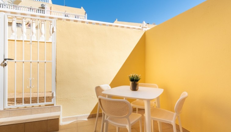 Jälleenmyynti - Paritalo/Rivitalo - Orihuela Costa - Villamartín