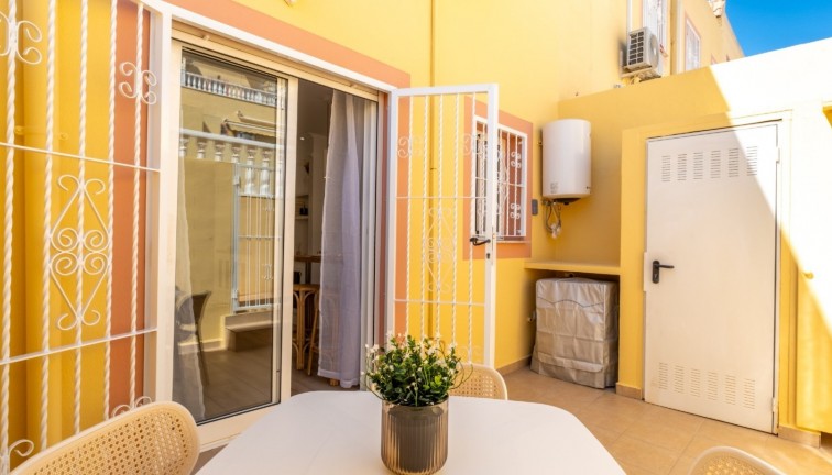 Jälleenmyynti - Paritalo/Rivitalo - Orihuela Costa - Villamartín