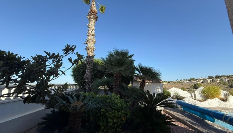 Jälleenmyynti - Erillistalo - San Miguel de Salinas