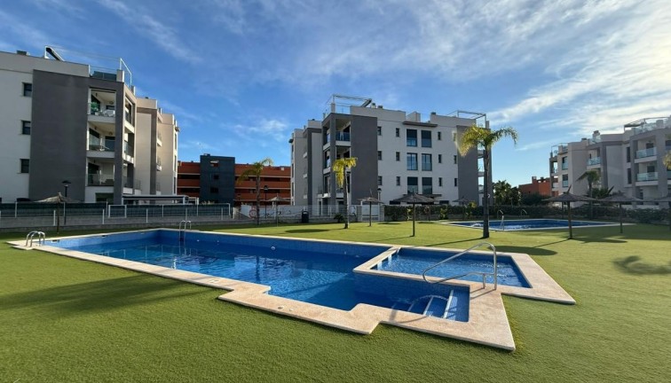 Resale - Apartment - Villamartín