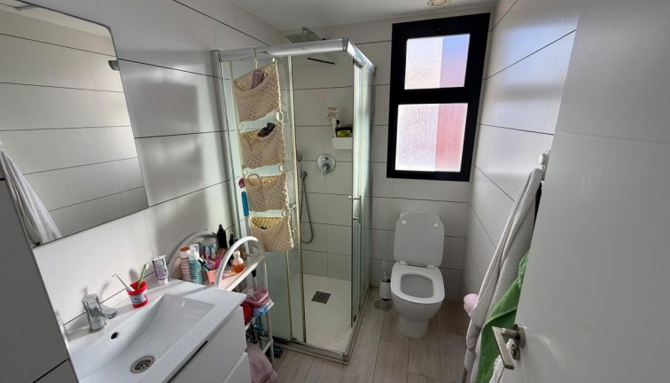 Resale - Apartment - Villamartín