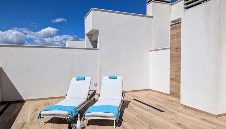 Resale - Apartment - Villamartín
