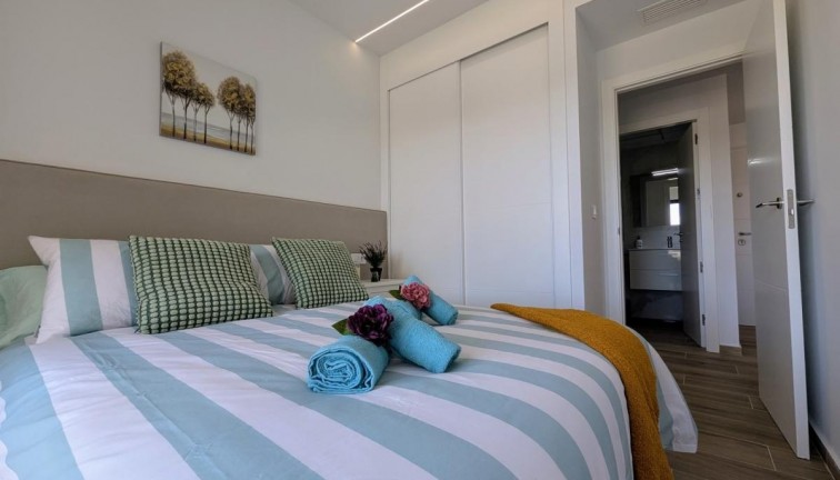 Resale - Apartment - Villamartín