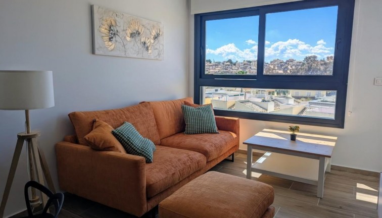 Resale - Apartment - Villamartín