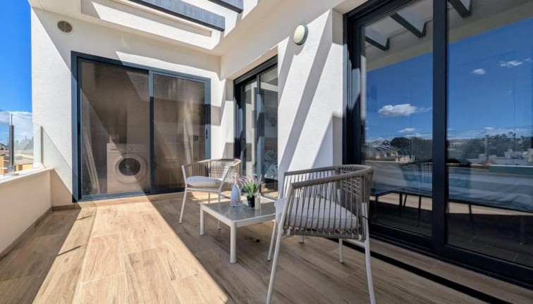 Resale - Apartment - Villamartín