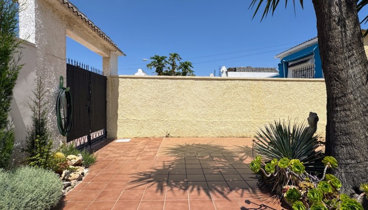 Reventa - Chalet - Torrevieja - La Siesta
