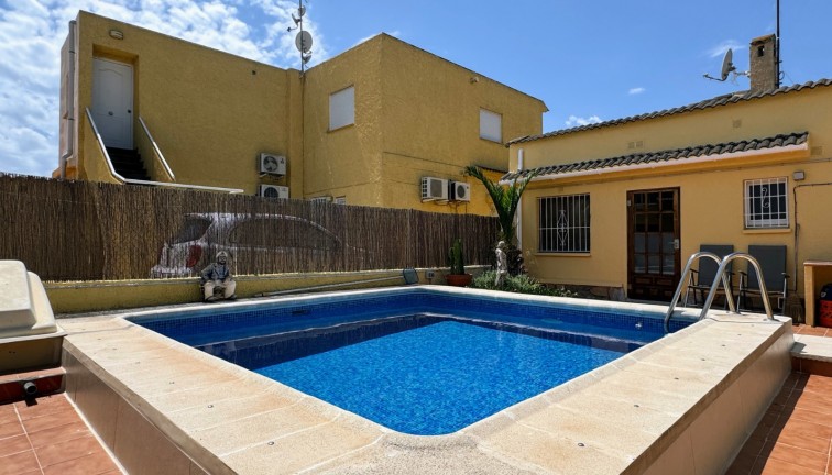 Reventa - Chalet - Torrevieja - La Siesta