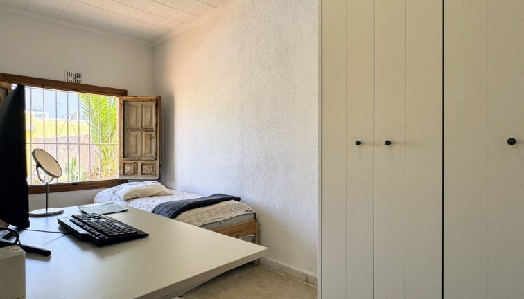 Reventa - Chalet - Torrevieja - La Siesta