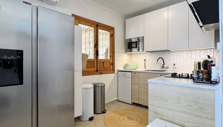 Reventa - Chalet - Torrevieja - La Siesta