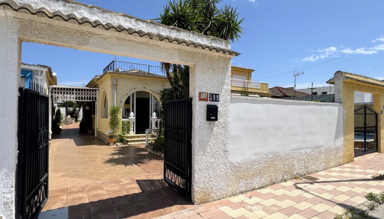 Reventa - Chalet - Torrevieja - La Siesta