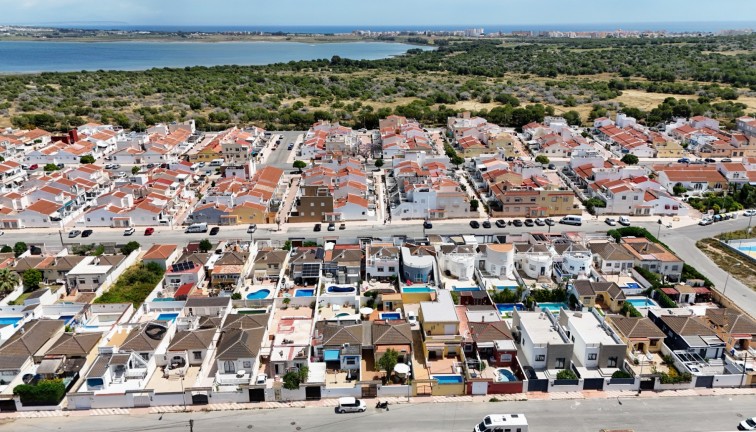 Reventa - Chalet - Torrevieja - La Siesta