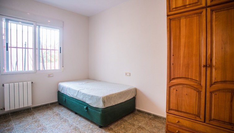 Jälleenmyynti - Erillistalo - Orihuela - La Matanza