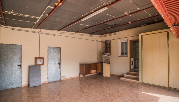 Jälleenmyynti - Erillistalo - Orihuela - La Matanza