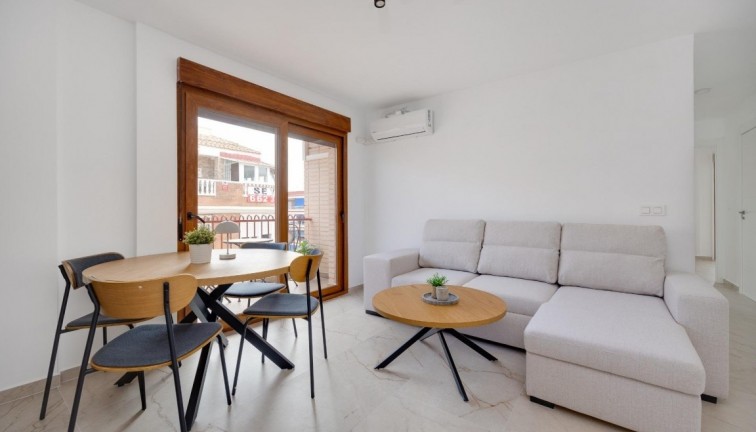 Jälleenmyynti - Asunto - Ylimmän kerroksen asunto - Torrevieja - Acequion