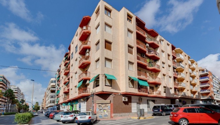 Jälleenmyynti - Asunto - Ylimmän kerroksen asunto - Torrevieja - Acequion
