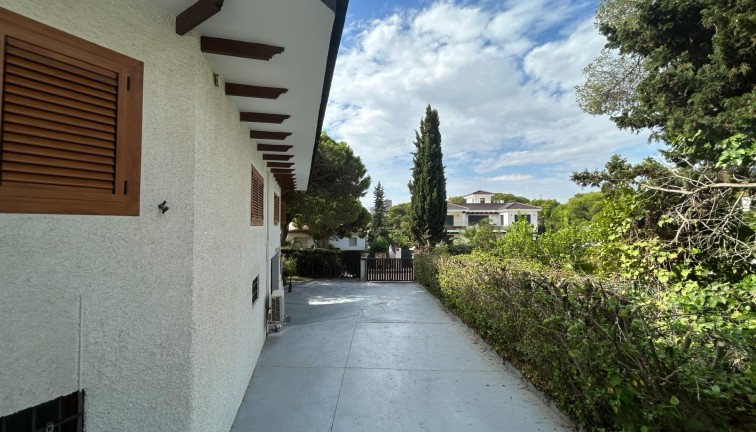 Reventa - Chalet - Orihuela Costa - Campoamor