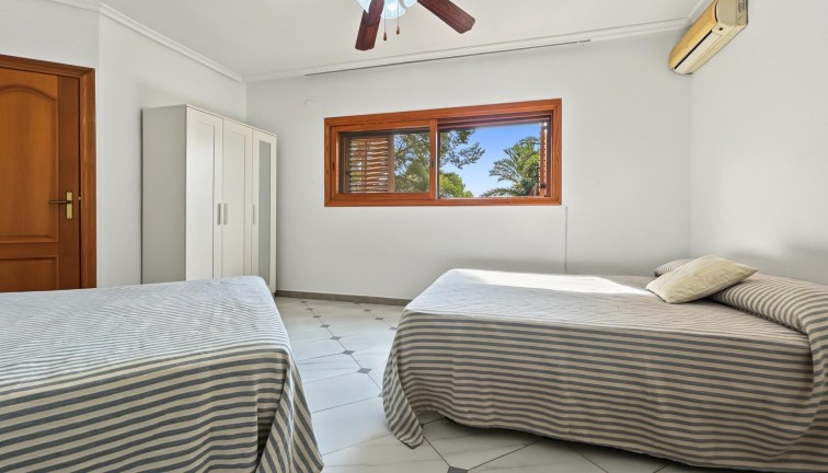 Reventa - Chalet - Orihuela Costa - Campoamor