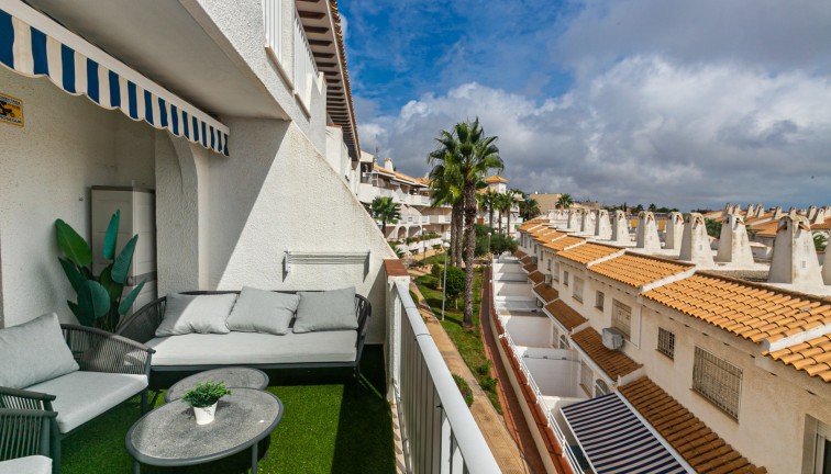 Återförsäljning - Duplex apartment (två våningar) - Cabo Roig