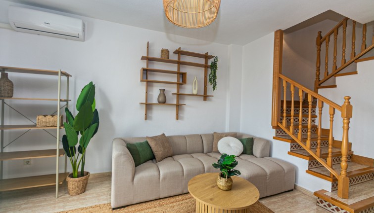 Återförsäljning - Duplex apartment (två våningar) - Cabo Roig