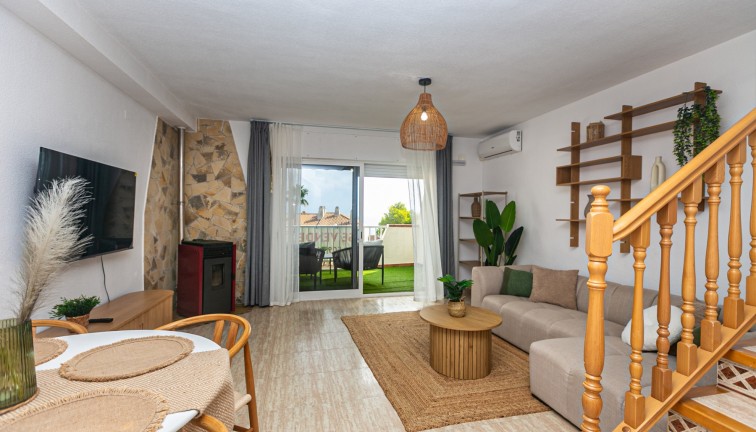 Återförsäljning - Duplex apartment (två våningar) - Cabo Roig