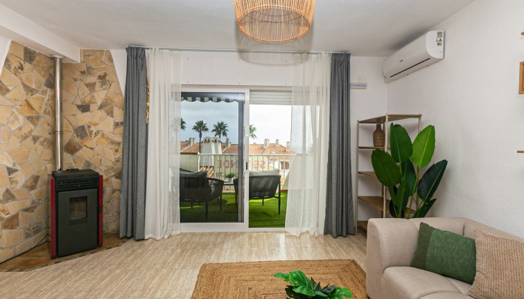Återförsäljning - Duplex apartment (två våningar) - Cabo Roig