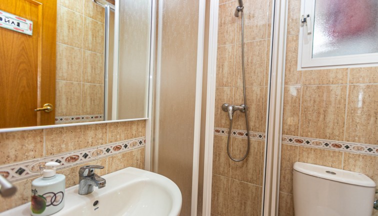 Återförsäljning - Duplex apartment (två våningar) - Cabo Roig