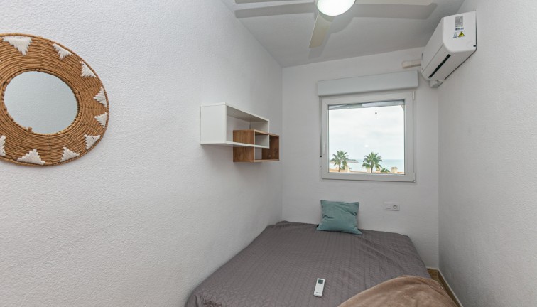 Återförsäljning - Duplex apartment (två våningar) - Cabo Roig