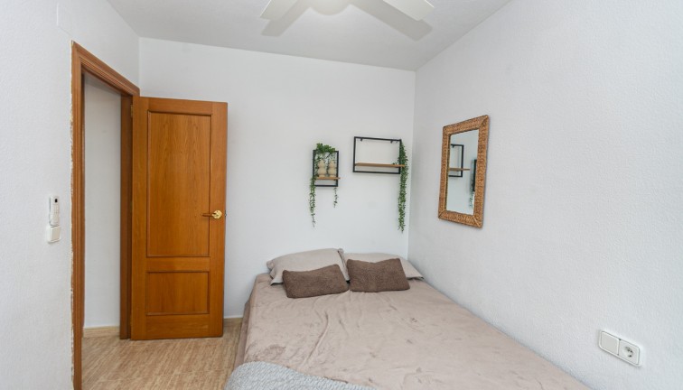 Återförsäljning - Duplex apartment (två våningar) - Cabo Roig
