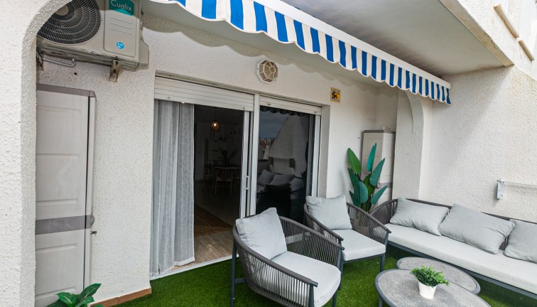 Återförsäljning - Duplex apartment (två våningar) - Cabo Roig