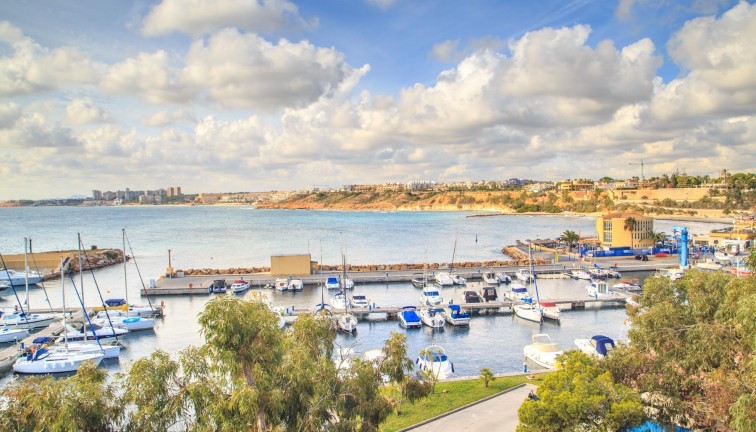 Återförsäljning - Duplex apartment (två våningar) - Cabo Roig