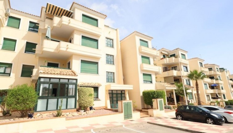 Resale - Apartment - Orihuela Costa - Villamartín