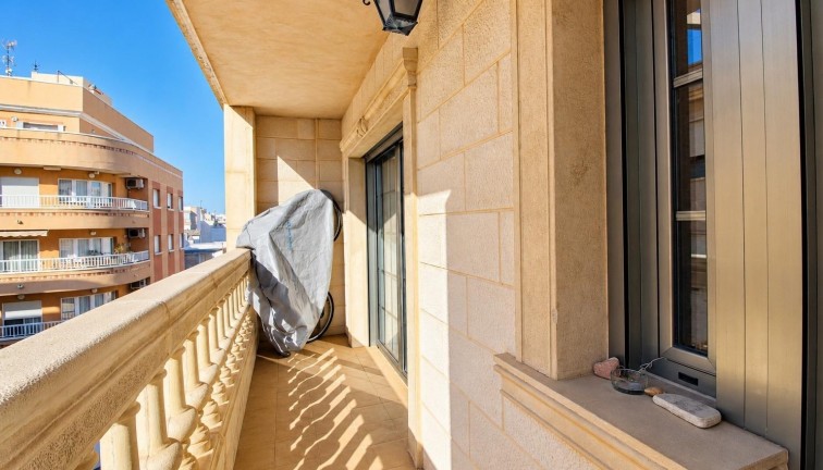 Återförsäljning - Lägenhet - Torrevieja