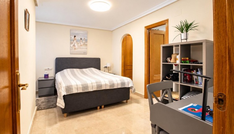 Återförsäljning - Lägenhet - Torrevieja