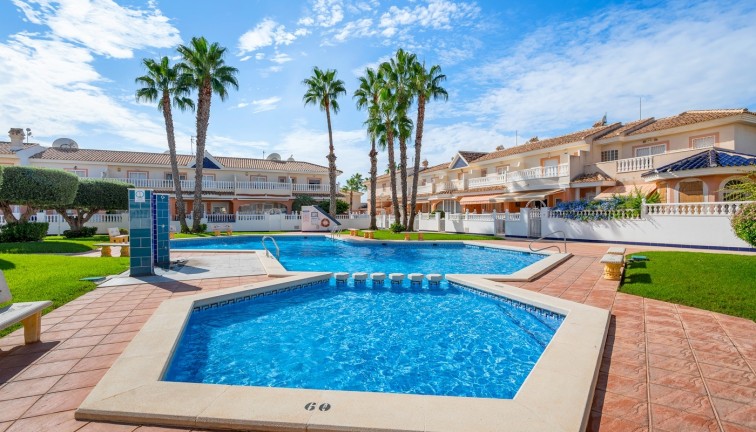 Jälleenmyynti - Paritalo/Rivitalo - Ciudad quesada - Rojales