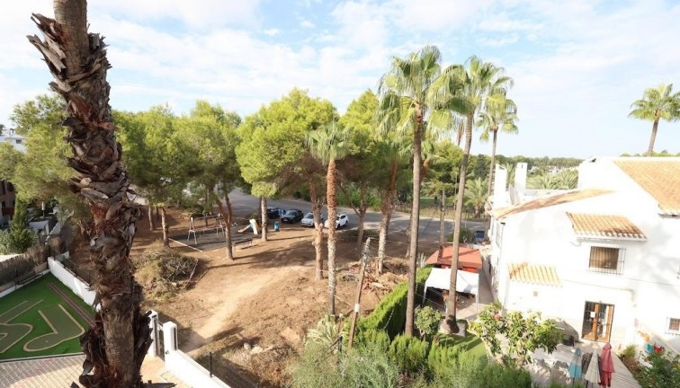 Resale - Apartment - Orihuela Costa - Villamartín