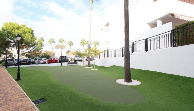 Resale - Apartment - Orihuela Costa - Villamartín