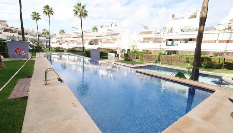 Resale - Apartment - Orihuela Costa - Villamartín