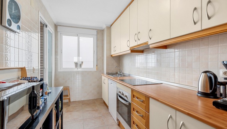 Resale - Apartment - Torrevieja