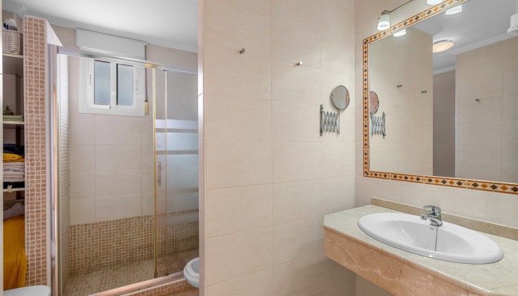 Resale - Apartment - Torrevieja