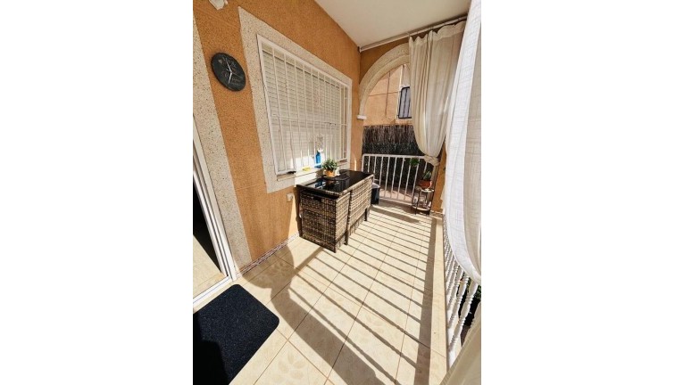 Återförsäljning - Lägenhet - Orihuela Costa - Villamartín