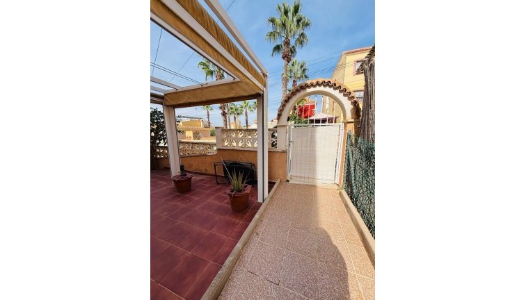 Återförsäljning - Lägenhet - Orihuela Costa - Villamartín