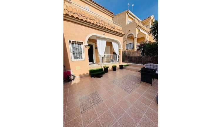 Återförsäljning - Lägenhet - Orihuela Costa - Villamartín