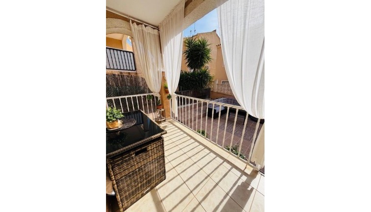 Återförsäljning - Lägenhet - Orihuela Costa - Villamartín