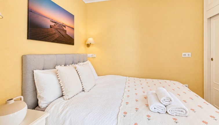 Återförsäljning - Lägenhet - Orihuela Costa - Campoamor