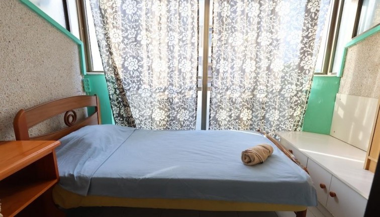 Jälleenmyynti - Yksiö - Torrevieja - La Siesta